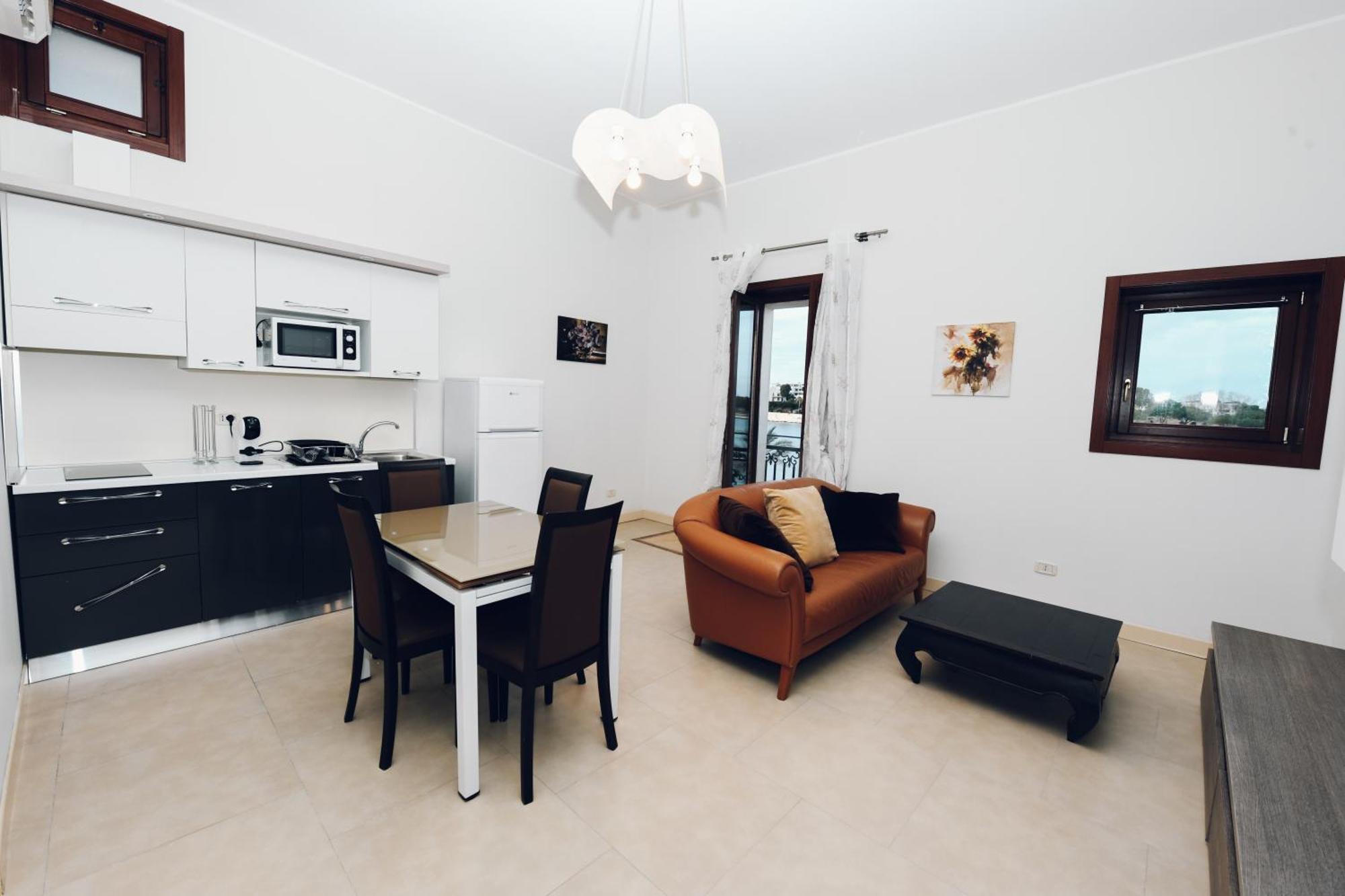 Verso Oriente Brindisi Bagian luar foto